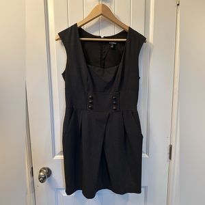 Les Château safe for work dress